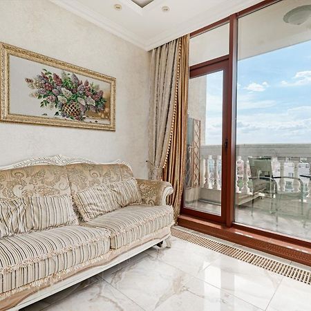 Greek Street Deluxe Apartment Odessa Exterior foto