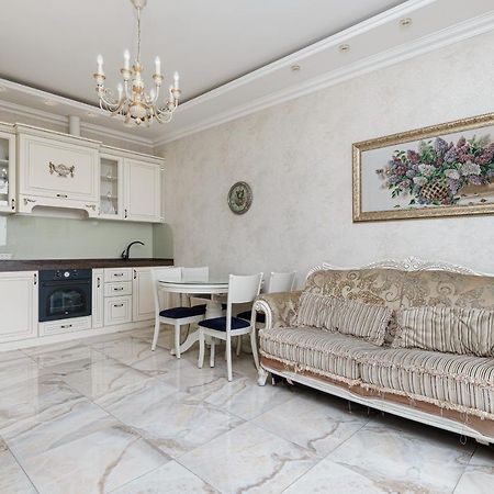Greek Street Deluxe Apartment Odessa Exterior foto