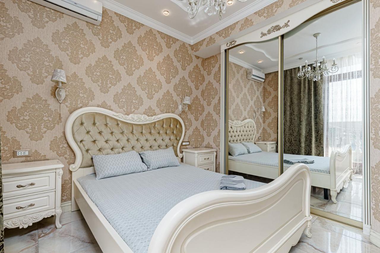 Greek Street Deluxe Apartment Odessa Exterior foto