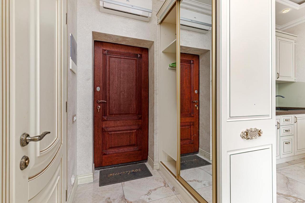 Greek Street Deluxe Apartment Odessa Exterior foto